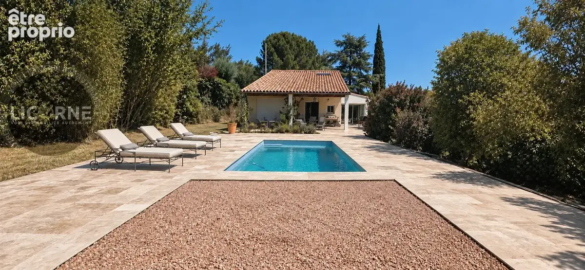 Côté piscine
