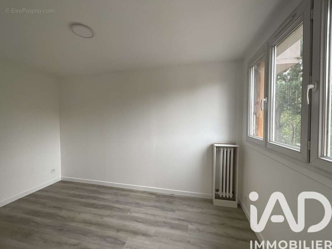 Photo 3 - Appartement à LIVRY-GARGAN