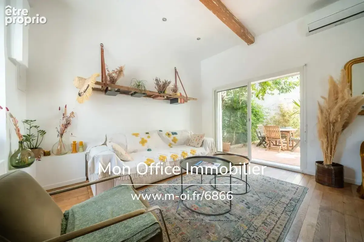 Référence : 6866-CLA. - Belle maison rénovée de type 5 avec terrasse à 10 minutes à pied de la mer - photo 3