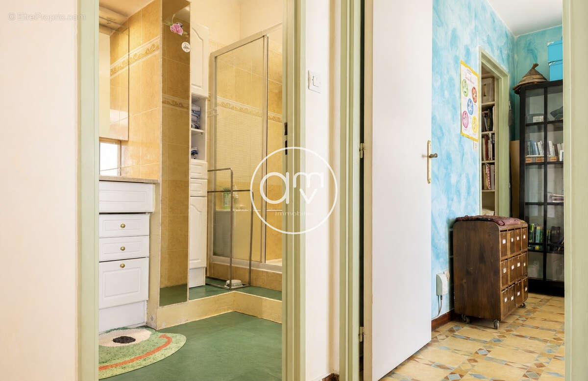 Toulon - la rode - appartement t3/t4- ascenseur - 89m2 - photo 11