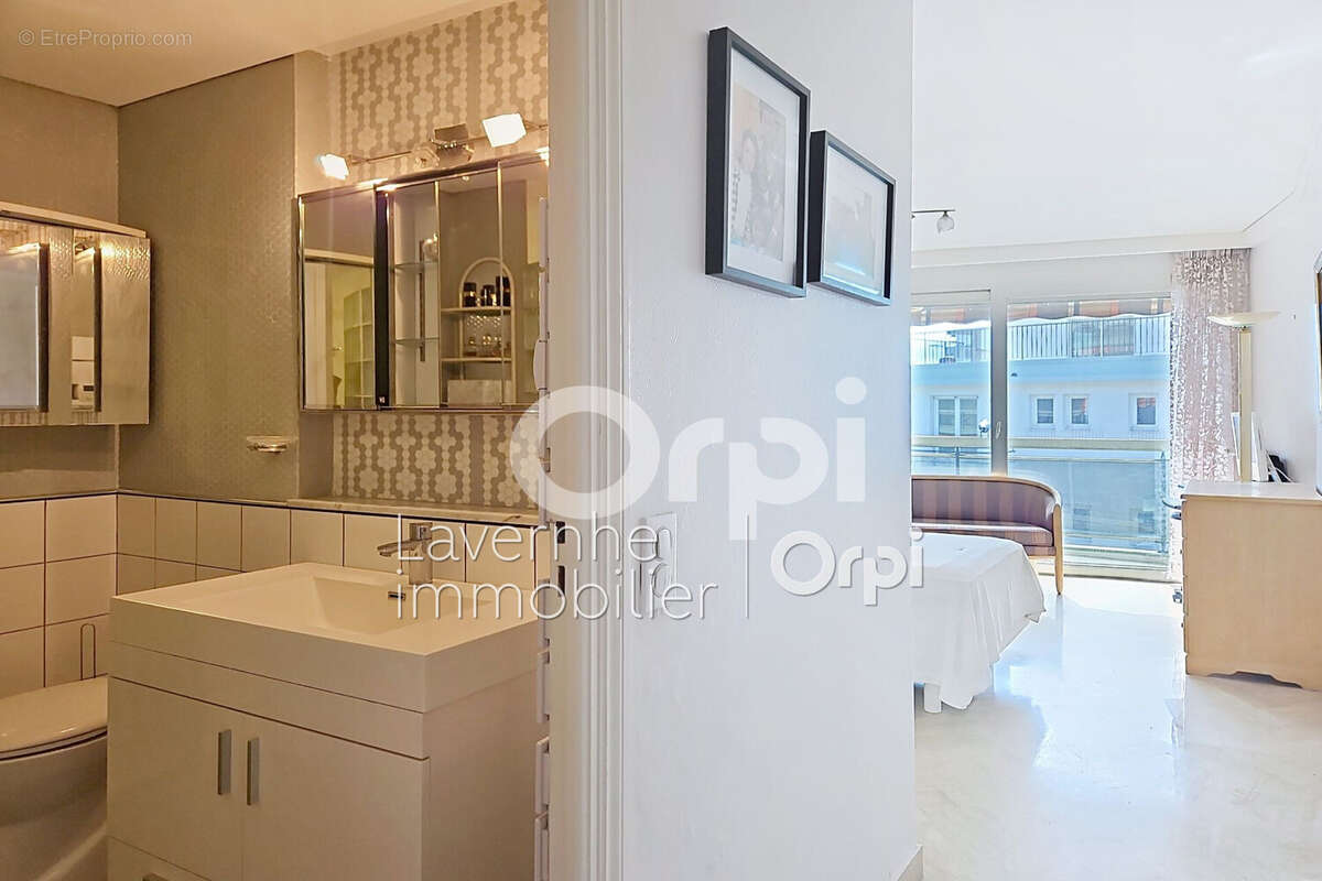 Appartement 92 m² à Antibes  - photo 9