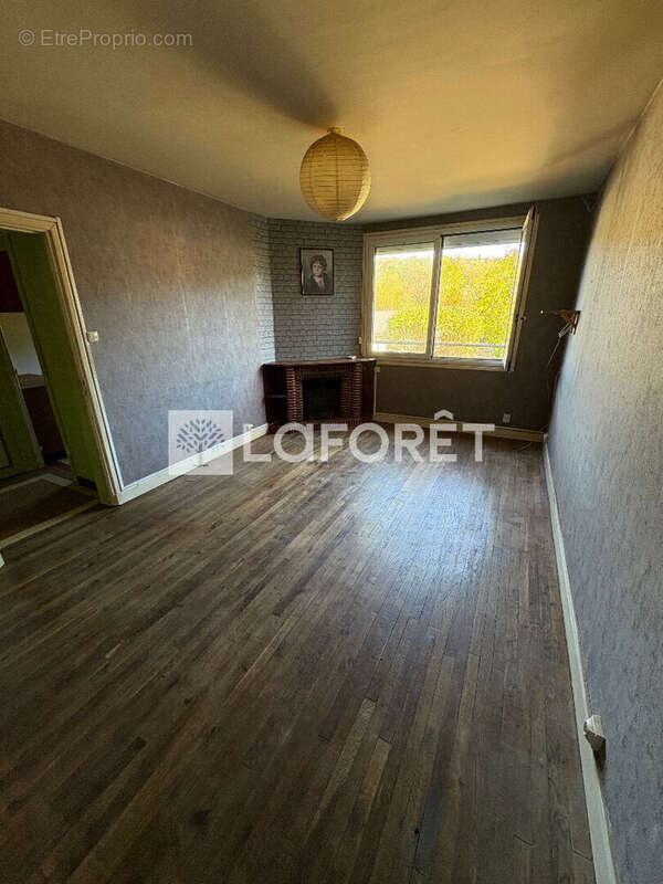 Maison à RIOM-ES-MONTAGNES