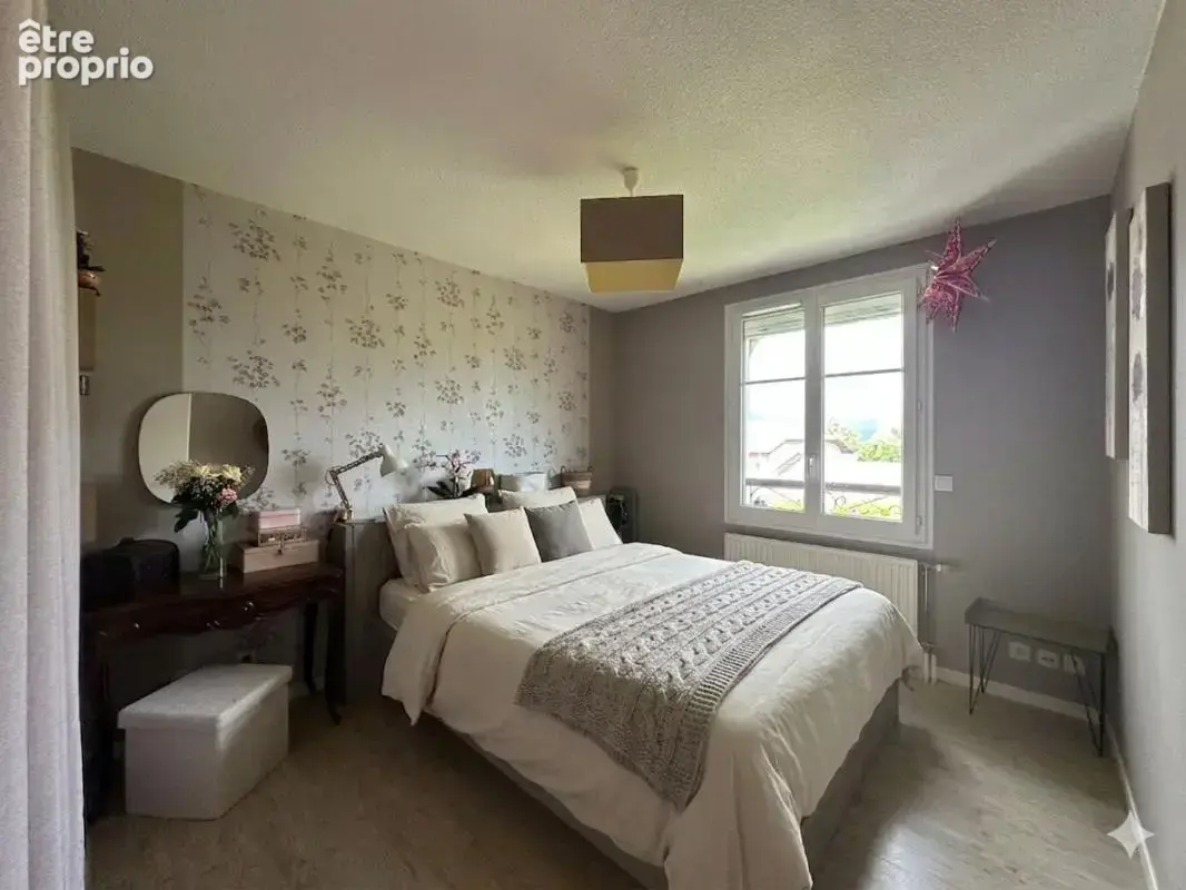 À Vendre - Rumilly (74150) - Maison avec garage et jardin - photo 6