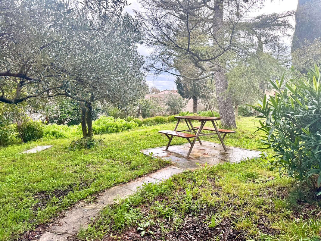 Maison à VILLENEUVE-LES-AVIGNON