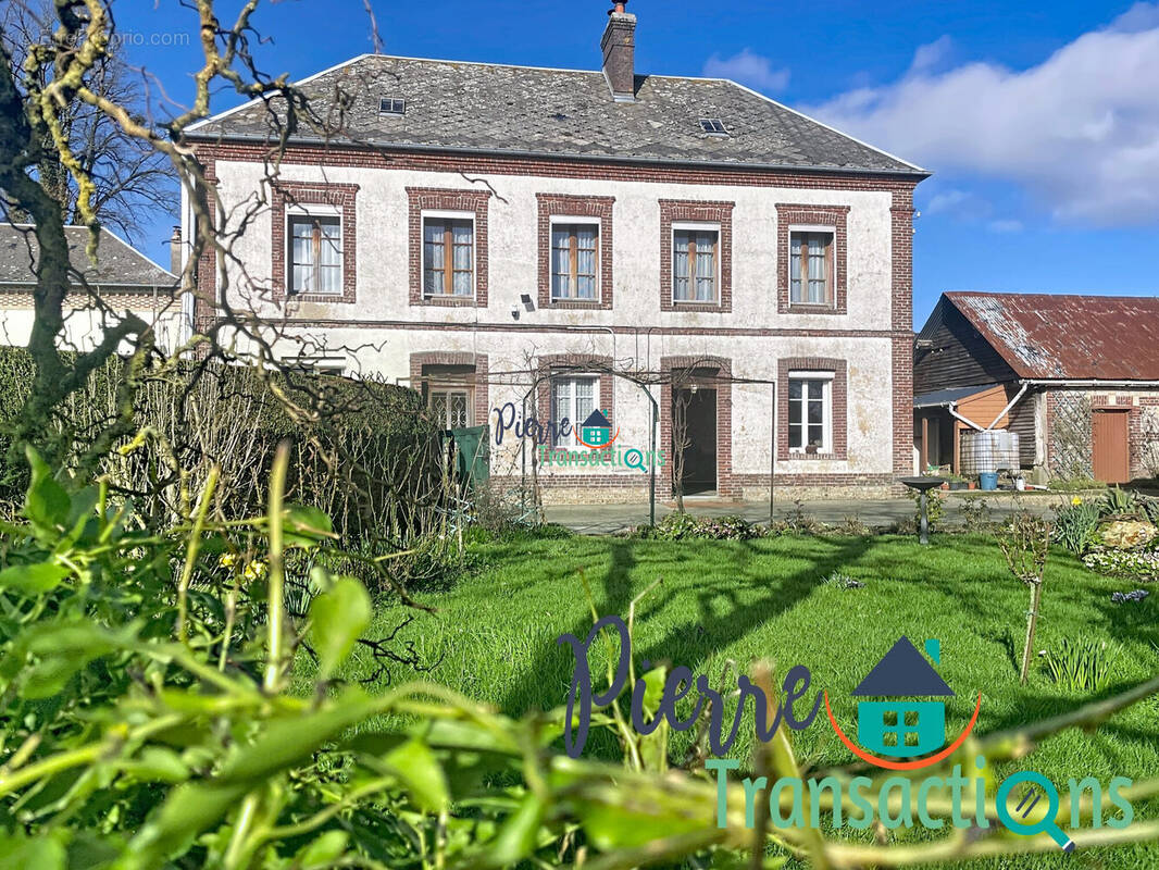 Maison à LILLEBONNE