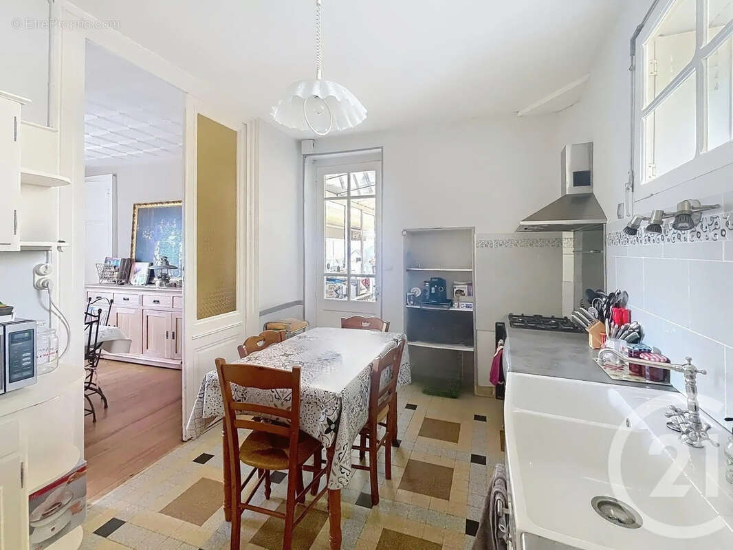 Maison 129 m² à Montignac-Charente  - photo 3