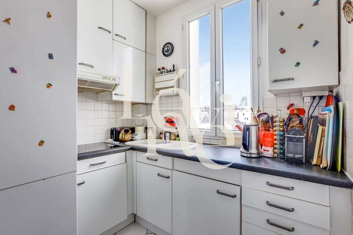 Appartement à PARIS-15E