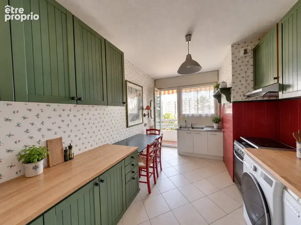 Rue claude baudrand - t6 familial de 137m² - photo 5