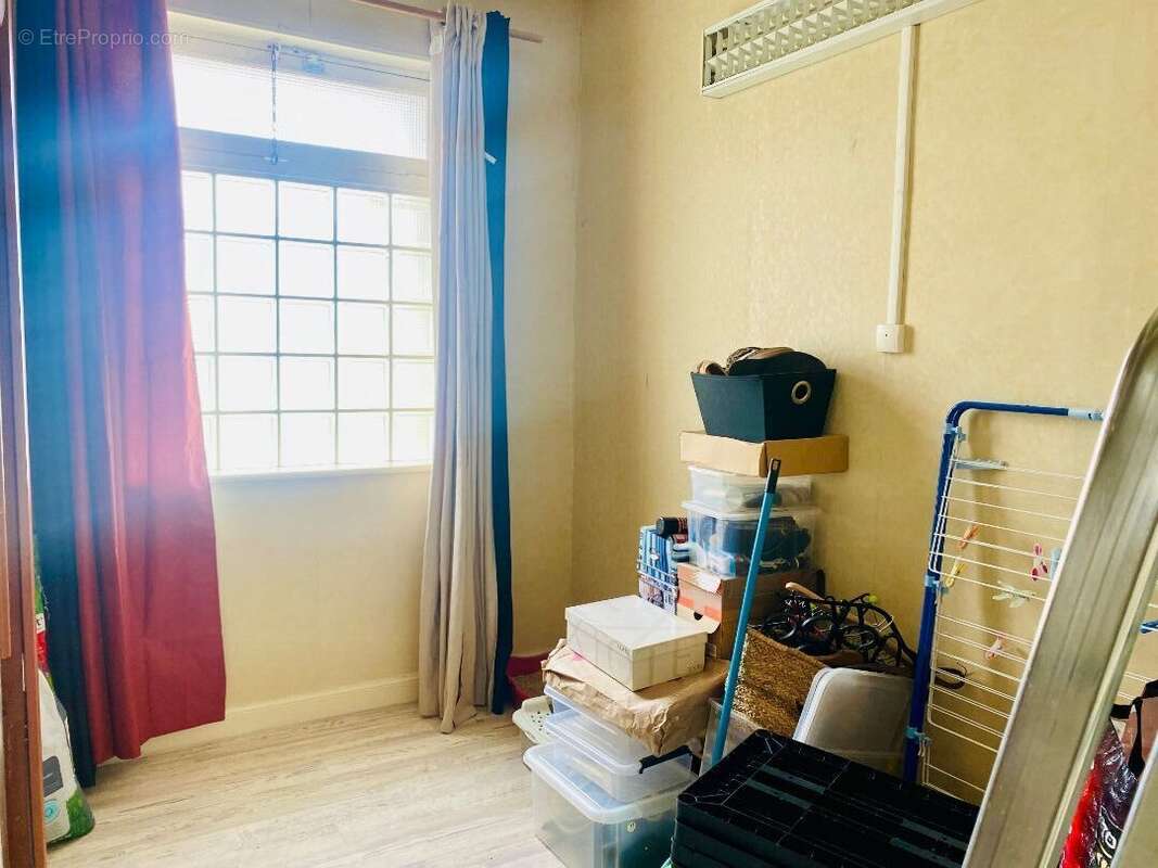 Appartement à NERIS-LES-BAINS