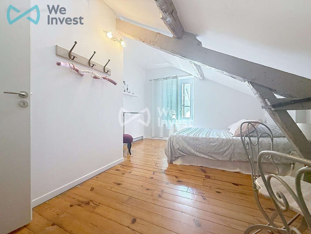 Maison 8 pièces 285 m² à vendre à Mont (64300) - photo 9