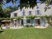 Maison à SAINT-PIERRE-DE-RIVIERE