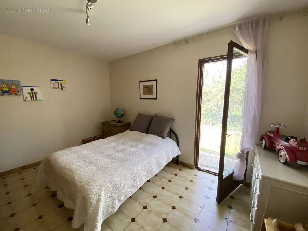 Maison à SAINT-MAXIMIN-LA-SAINTE-BAUME