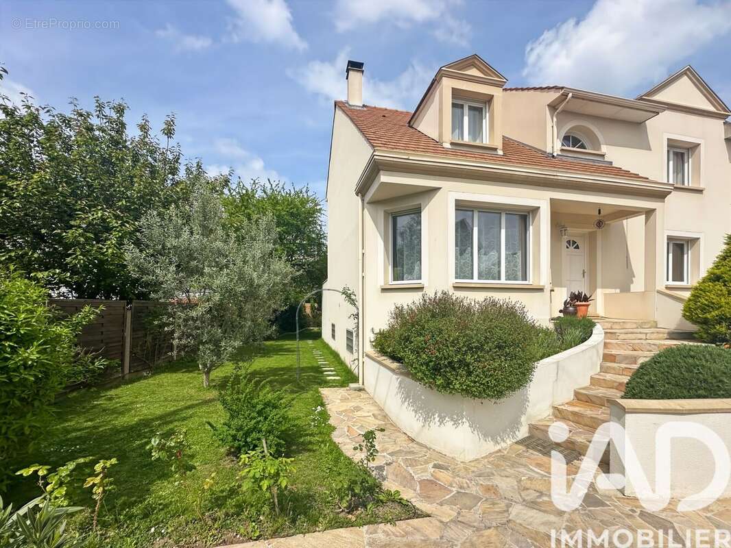 Photo 1 - Maison à CHELLES