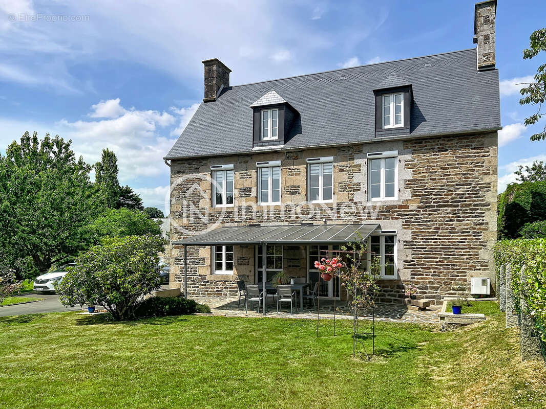 Maison à BRECEY