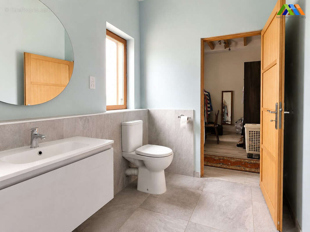 Maison 250 m² à Mirande  - photo 7