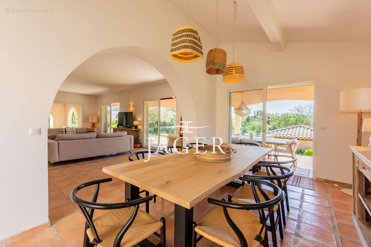 Maison à GRIMAUD