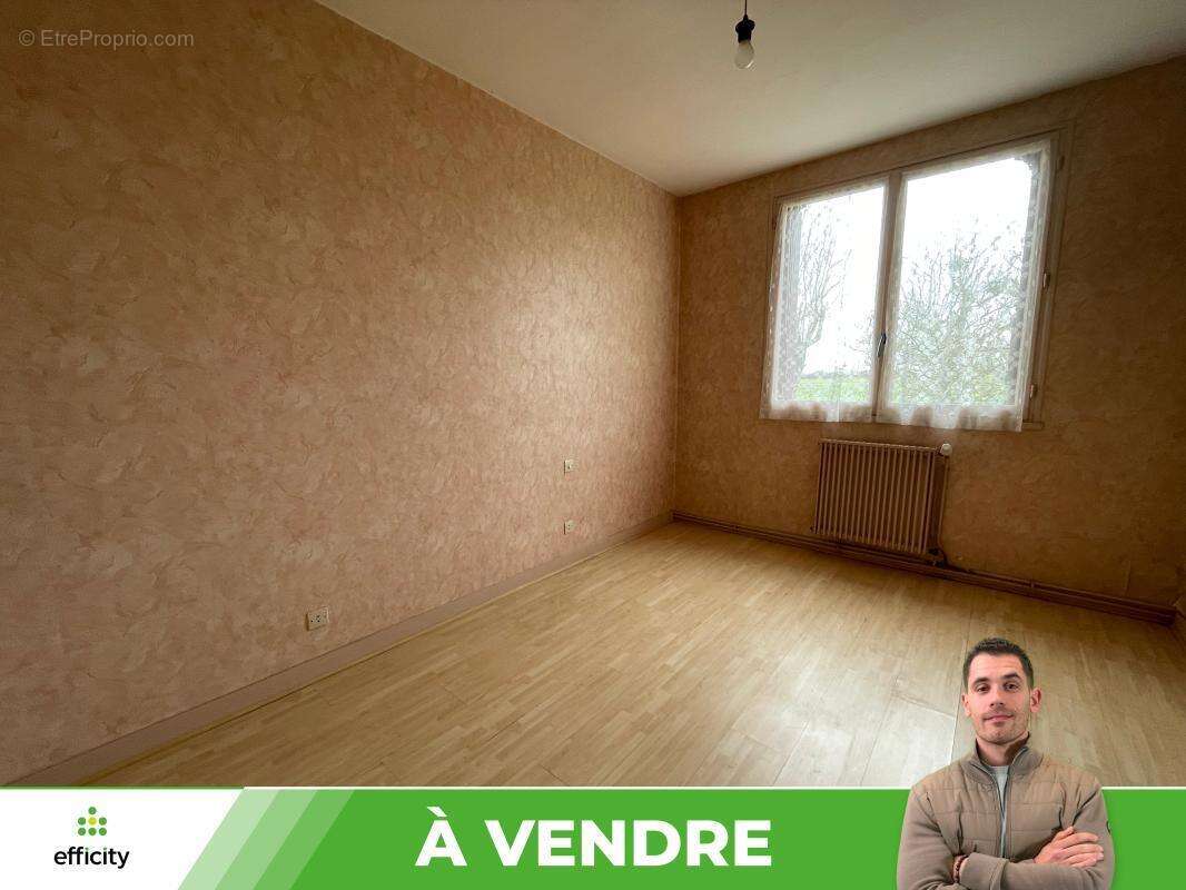 Maison à MAGNE