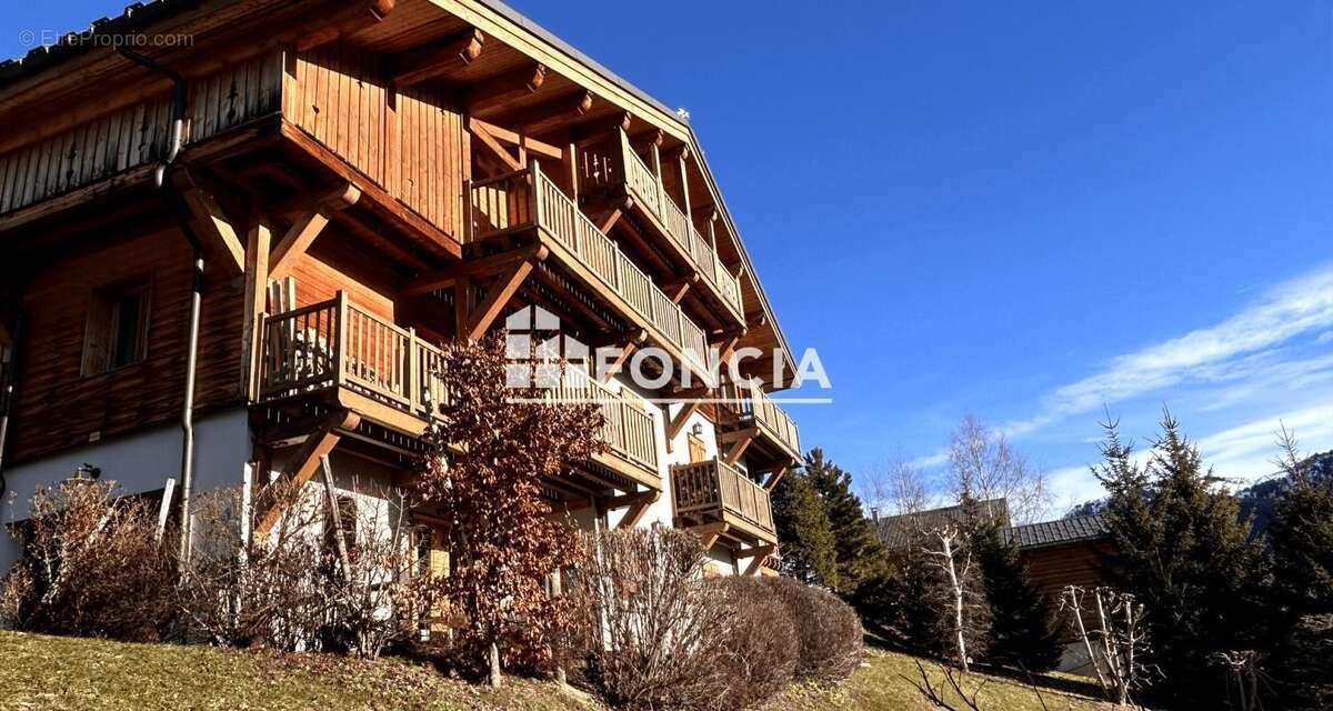 Appartement à HAUTELUCE