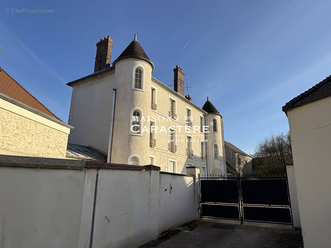 Maison à THOIRY
