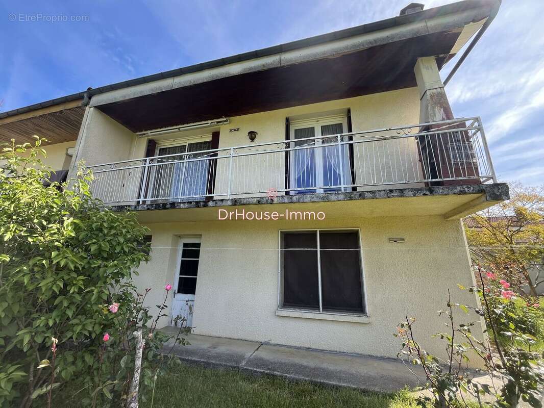 Maison 110 m² à Lavelanet  - photo 6
