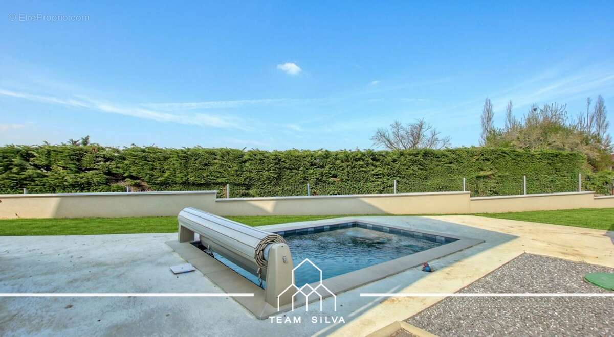 Maison 105 m² à Echalas  - photo 14