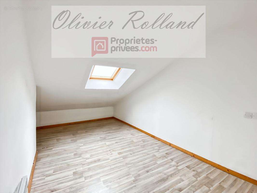 Maison à BEAULIEU-SUR-LAYON