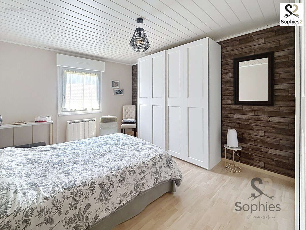 Maison 151 m² à Notre-Dame-De-Mesage  - photo 7