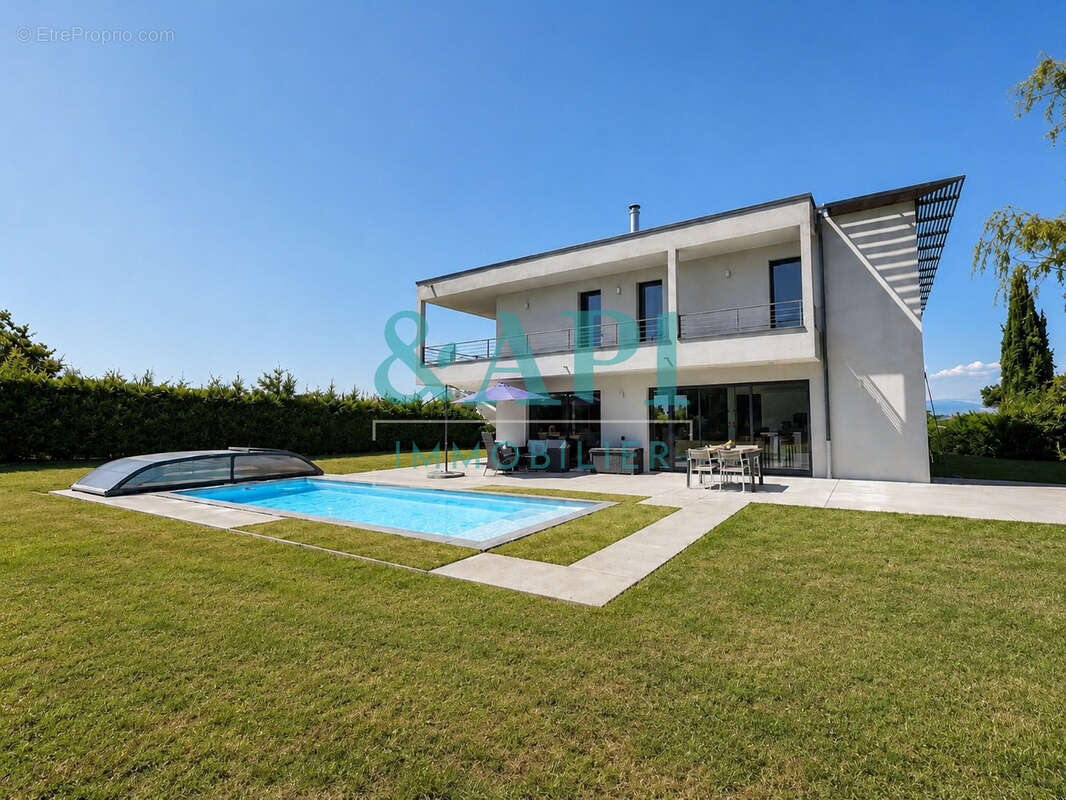 Maison à ANTHY-SUR-LEMAN