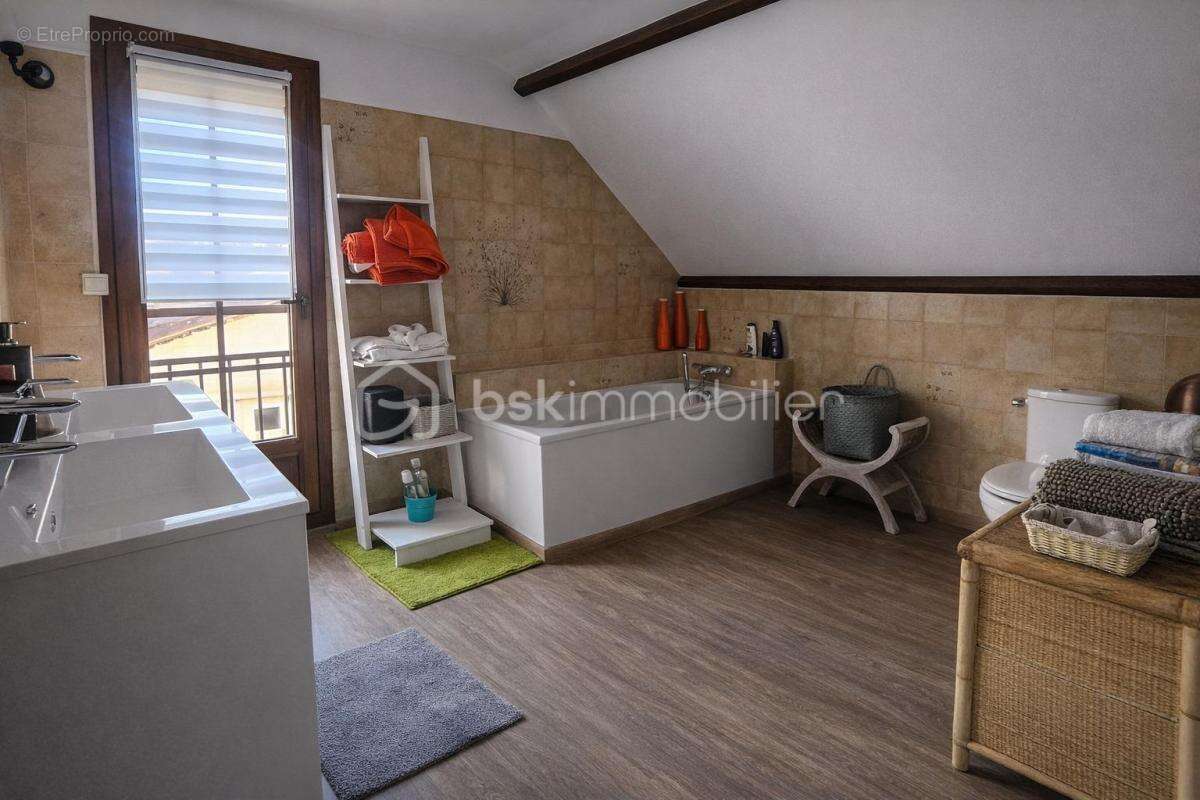 Maison familiale T6 – 200 m² – Vie de plain-pied – Le Havre - photo 9