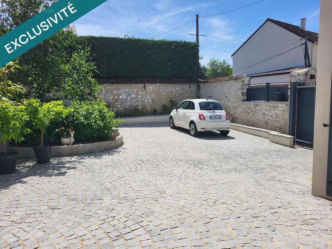 Maison 212 m² à Etrechy  - photo 4