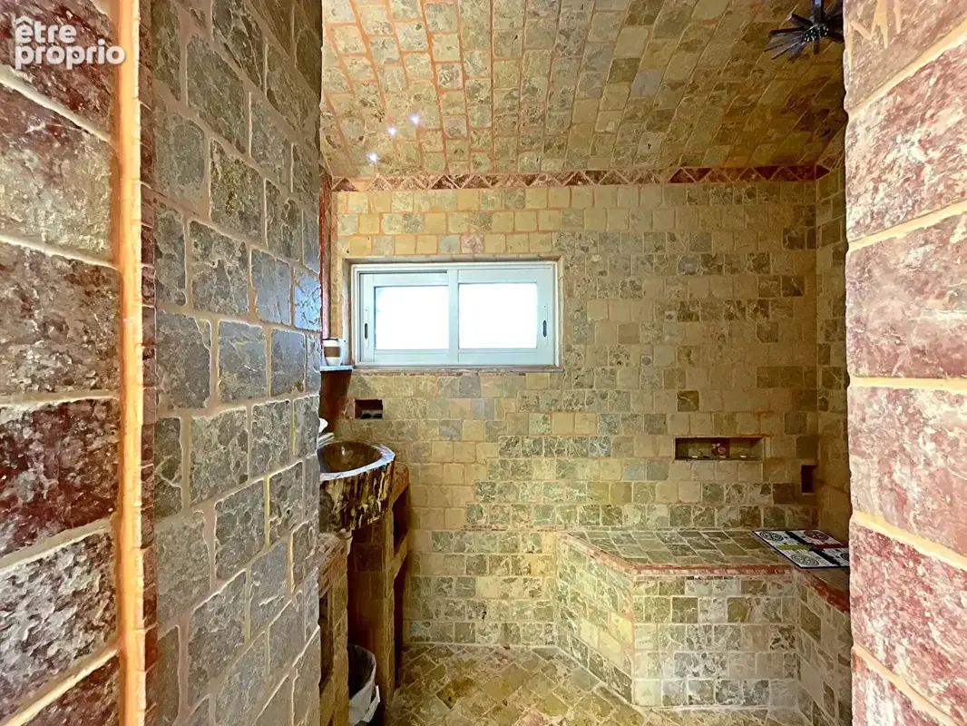 Monplaisir - maison de caractère avec jardin de 835 m² à 5 minutes des arènes - photo 5