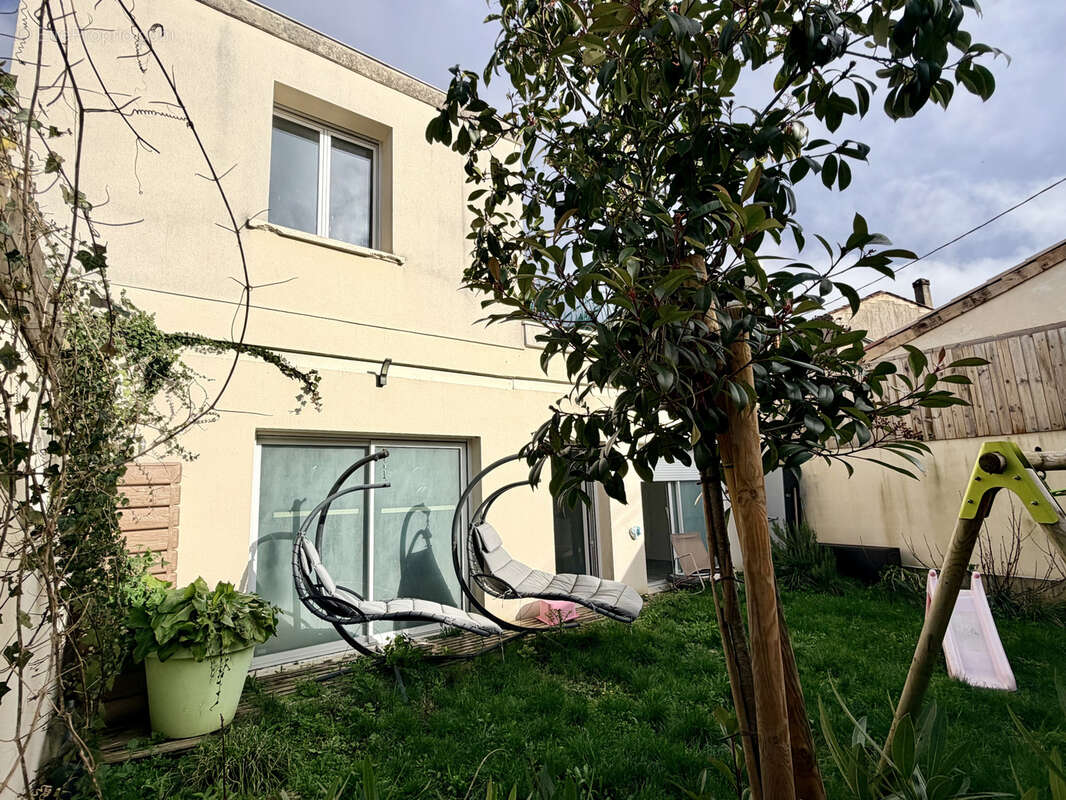 Appartement à BORDEAUX