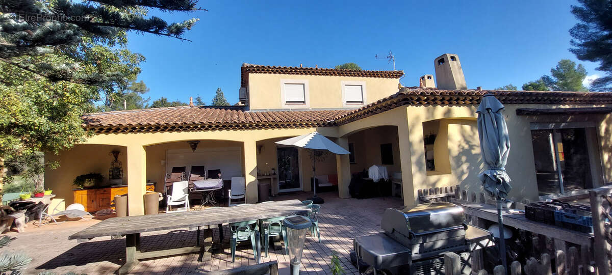 Maison à MARSEILLE-11E