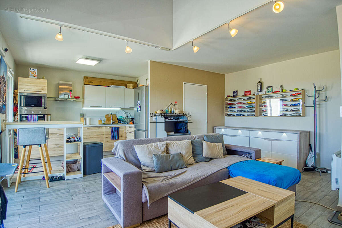 Appartement à VITROLLES