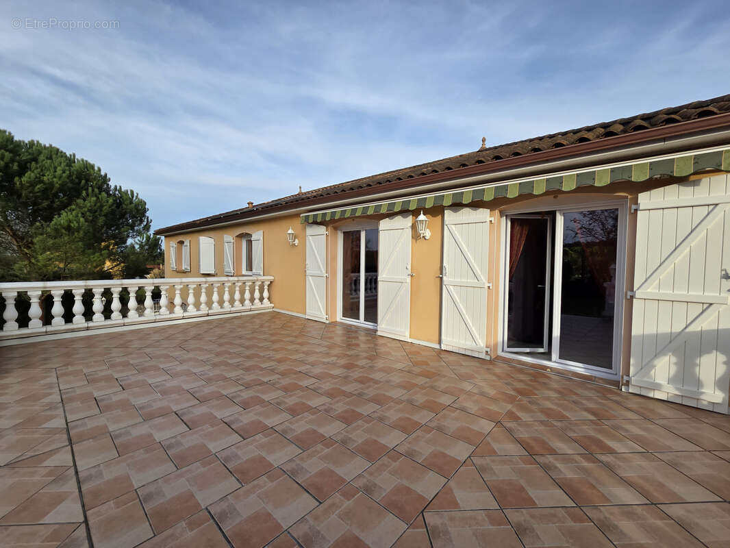 Maison à BELLERIVE-SUR-ALLIER