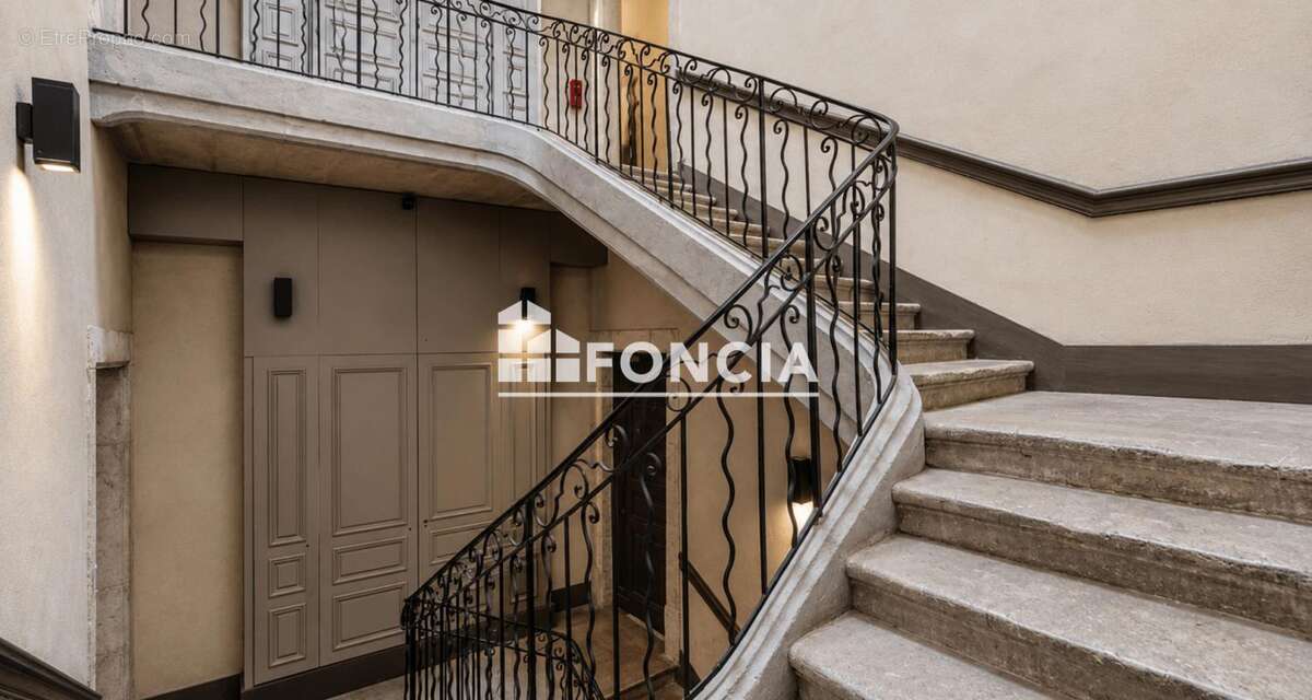 A vendre superbe t4 plein centre ville clef en main - libre d'occupation - photo 10