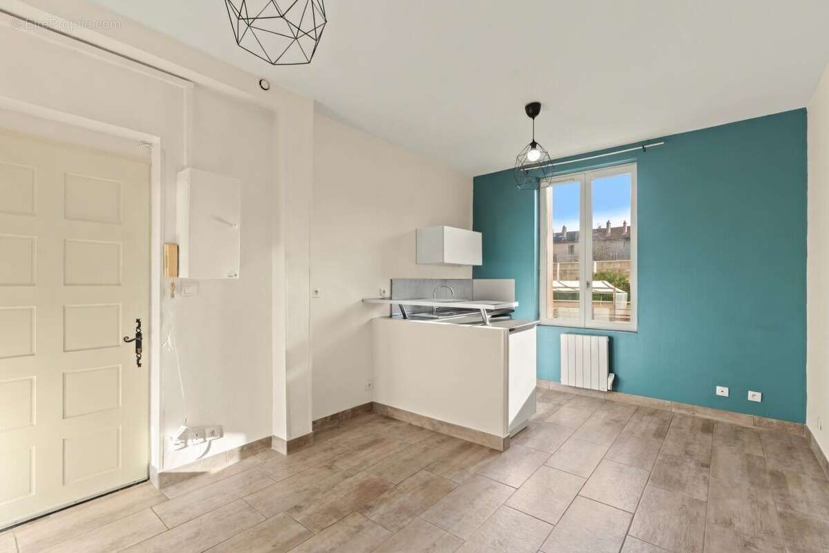 Photo 3 - Appartement à LYON-8E