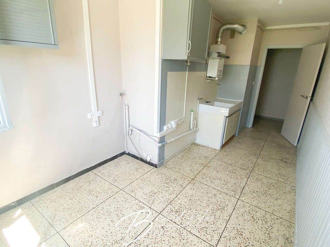 Appartement à MARSEILLE-9E