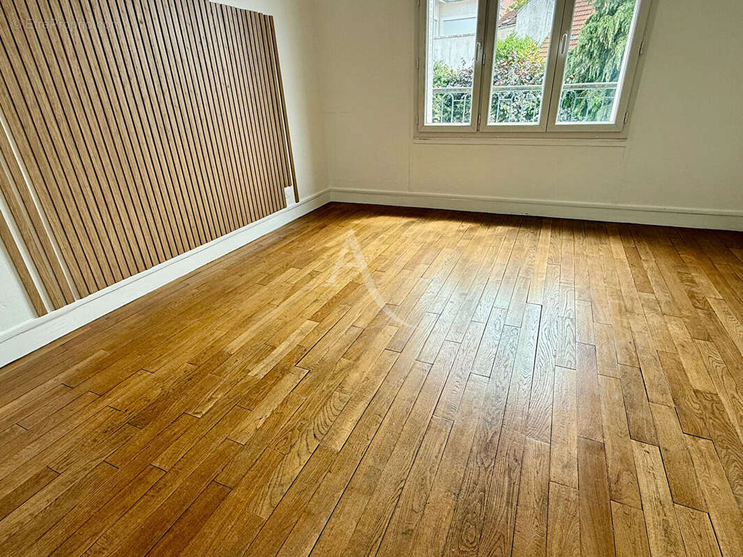 Appartement à CHAVILLE