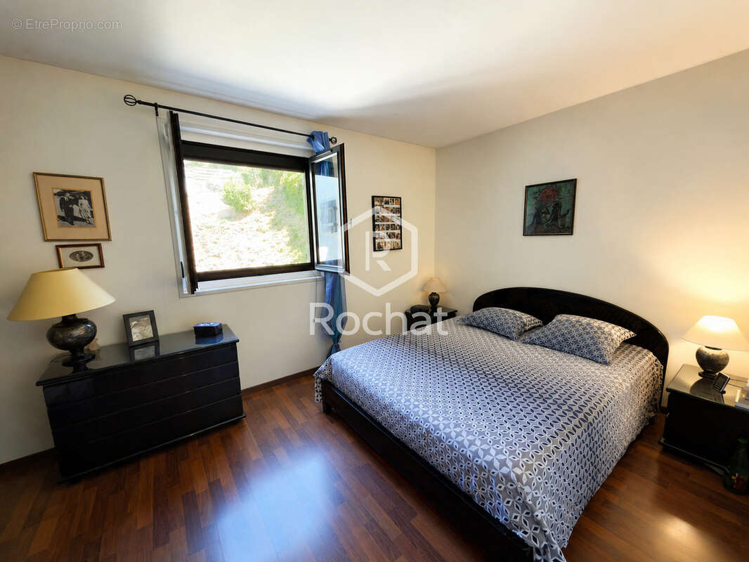 Viager occupé sur 10 ans Ensemble immobilier de 155 m2 à La Tour en Jarez (42580) - photo 12