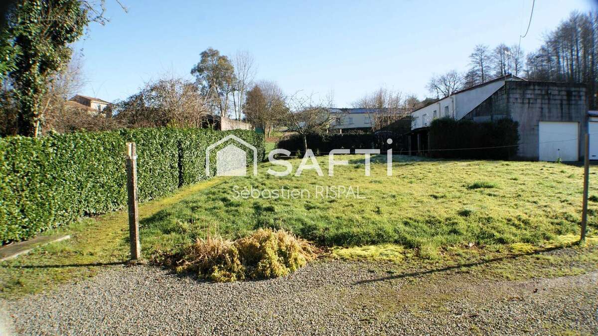 Maison 86 m² à Cheffois  - photo 2