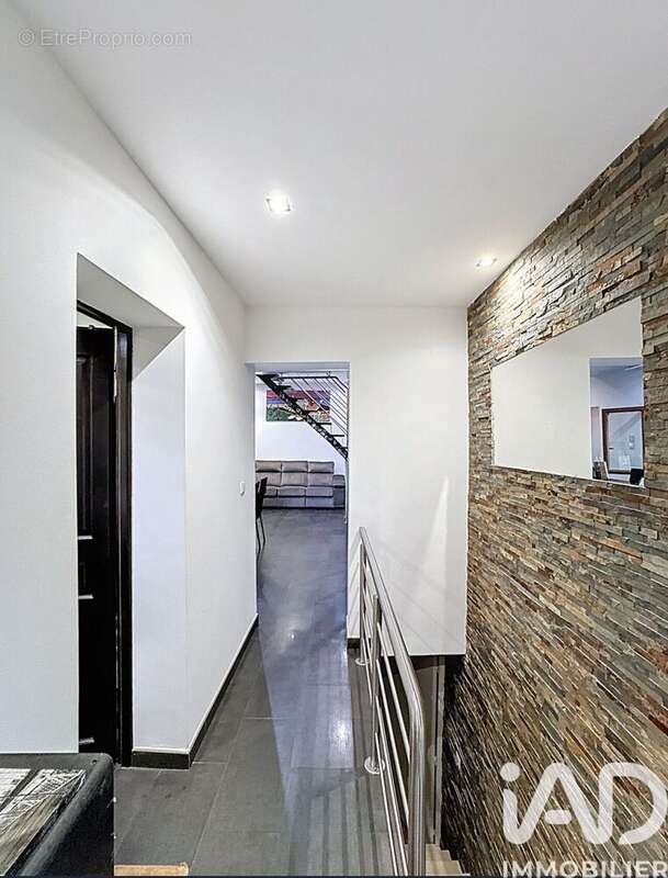 Photo 3 - Maison à IVRY-SUR-SEINE