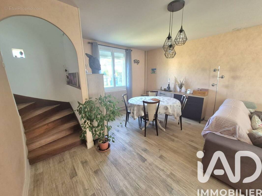 Photo 1 - Maison à PONT-DE-LARN