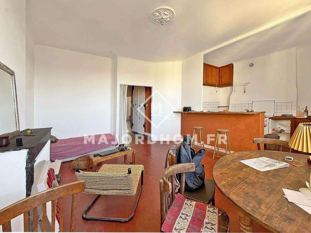 Appartement à MARSEILLE-6E