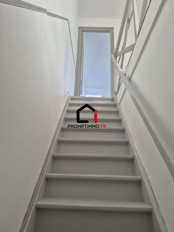 Maison 98 m² à Roubaix  - photo 8