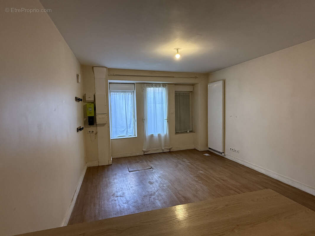 Maison à MAGNAC-BOURG