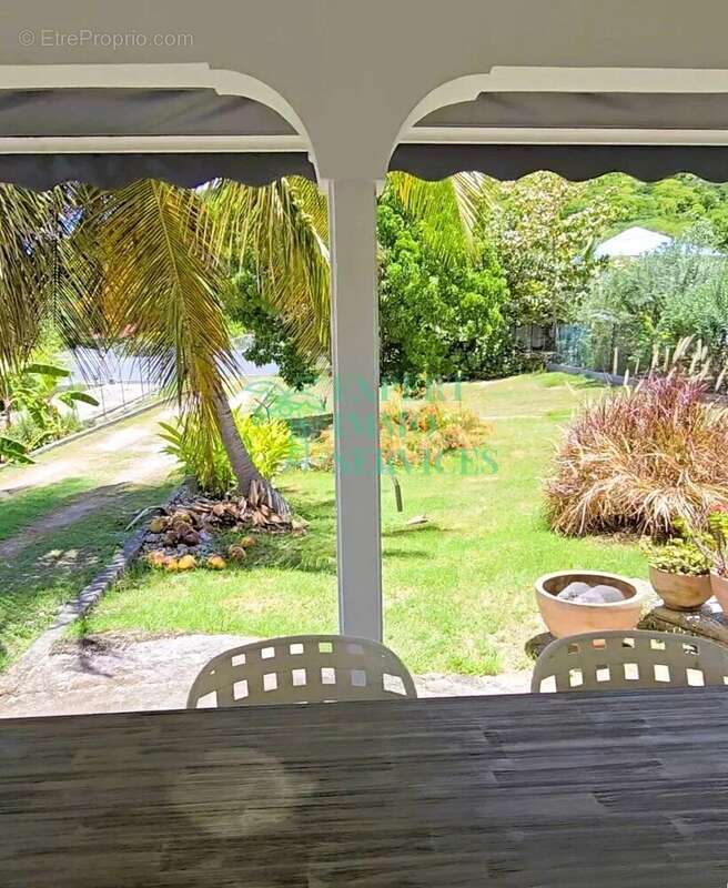 Maison à CAPESTERRE-DE-MARIE-GALANTE