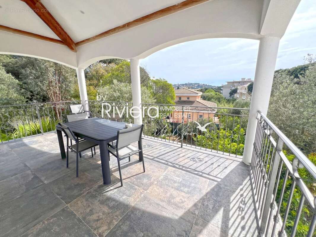 Maison à CAVALAIRE-SUR-MER