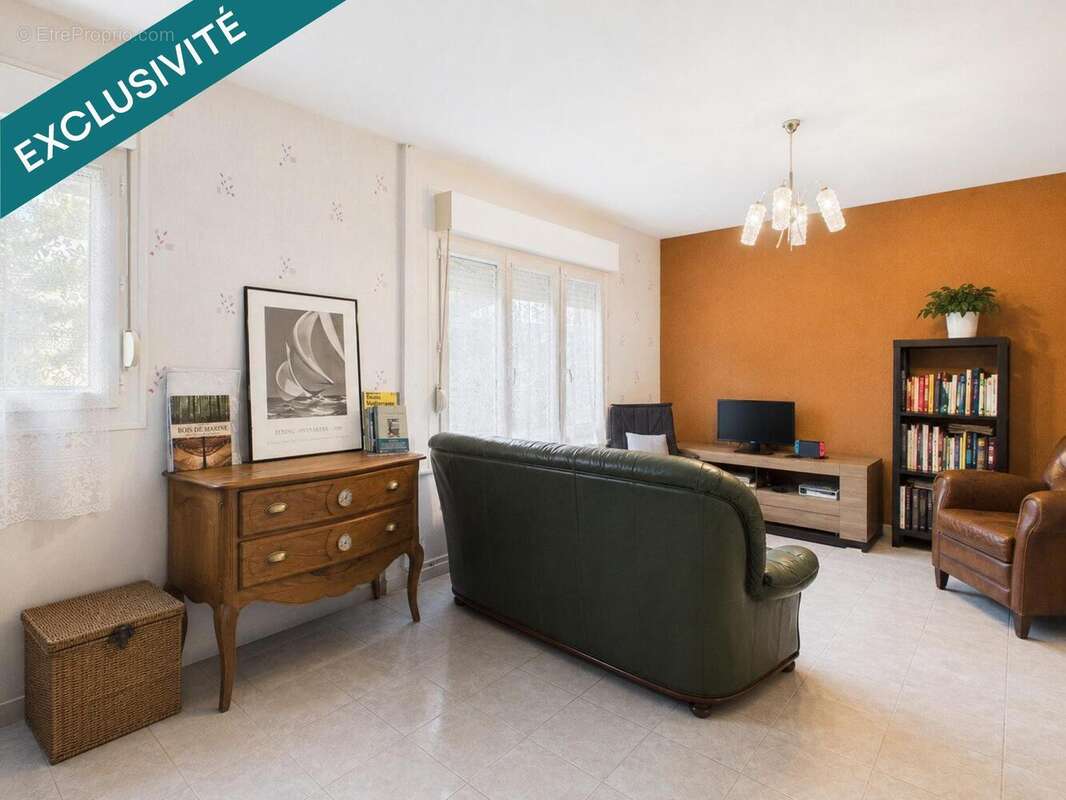 Maison 105 m² à Saint-Pol-De-Leon  - photo 6