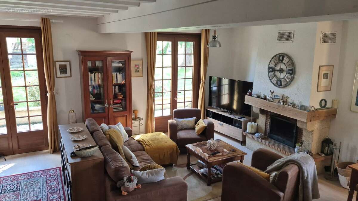 Maison à MEYRALS